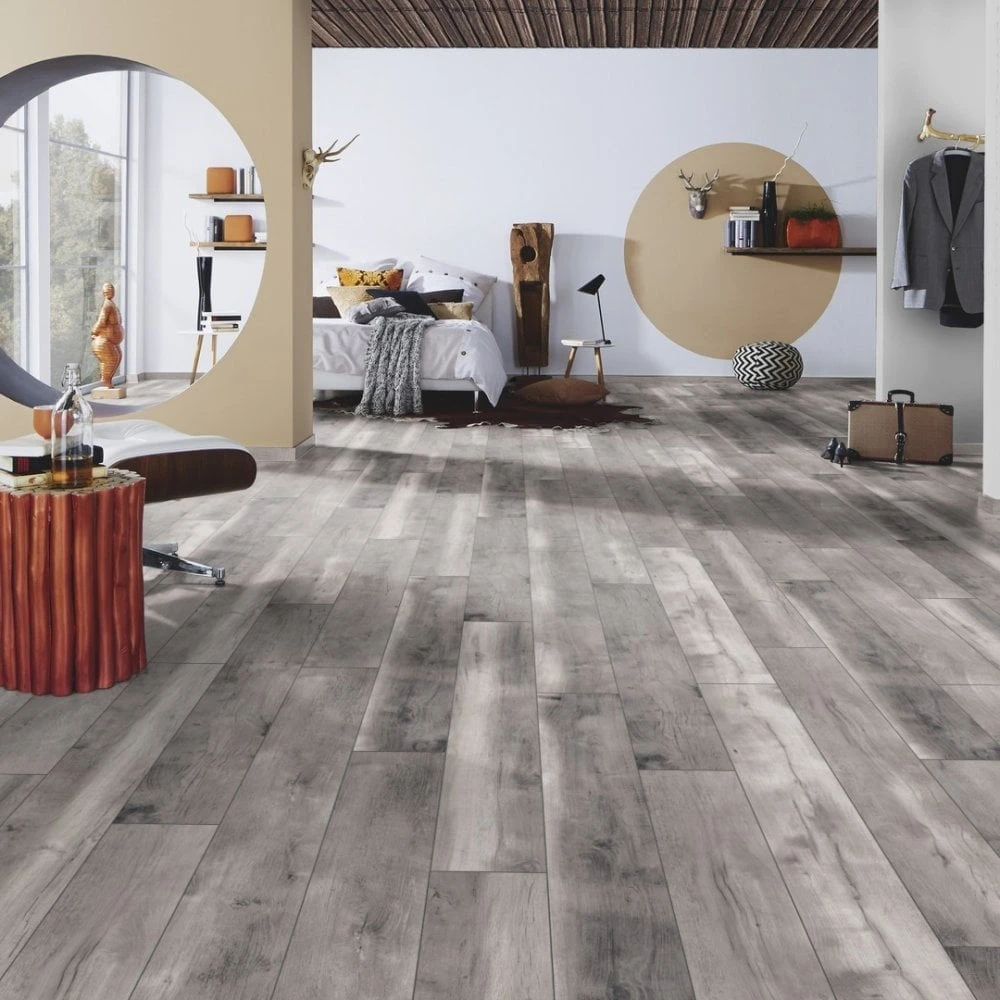 Krono Original Blackwater Oak - Vintage Classic 10mm Laminate Flooring (218071) 3 Krono Original Blackwater Oak - Vintage Classic 10mm Laminate Flooring (218071) - Image 3