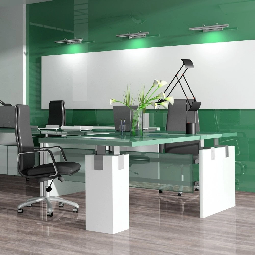 Liberty Floors Stave Oak - Lustre 8mm High Gloss Laminate Flooring (217789) 4 Liberty Floors Stave Oak - Lustre 8mm High Gloss Laminate Flooring (217789) - Image 4